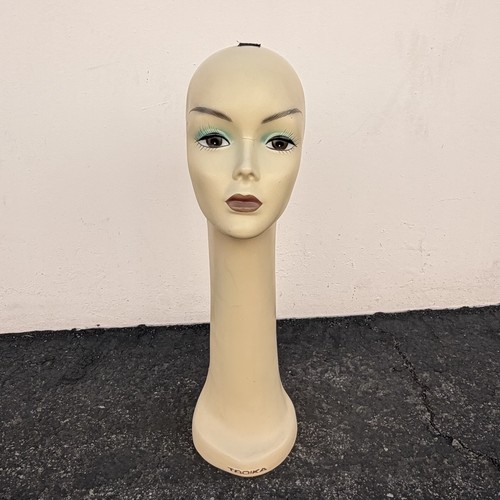 Vintage troika wig - wig, mannequin