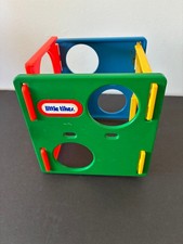 LITTLE TIKES DOLLHOUSE