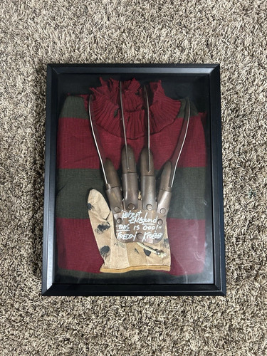 Robert englund signed - robert,