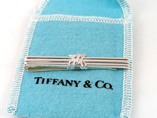 Tiffany signature cross - &,