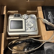 Nikon Coolpix 4100 4.0MP