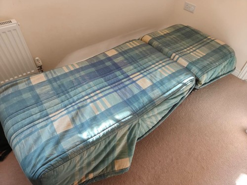 Folding bed with - bed,