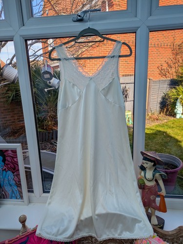 Vintage kayser size silky - kayser,