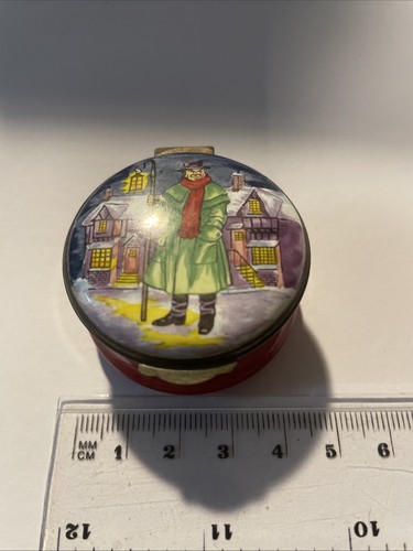 Crummles enamelled pill box - enamelled,