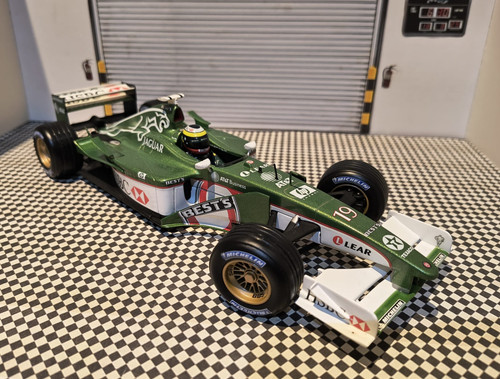Jaguar 2001 race - jaguar, car