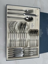 Villeroy & Boch NewWave Cutlery - 22 Piece Set ( Missing One Spoon And Fork )