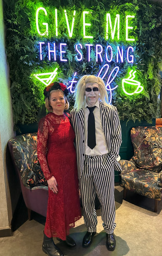 Beetlejuice lydia costume - &,