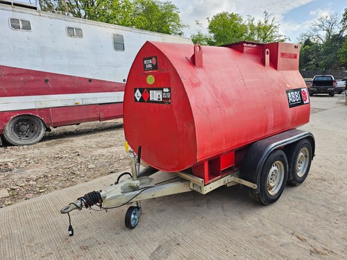 3250 vat western - £3250+vat,,