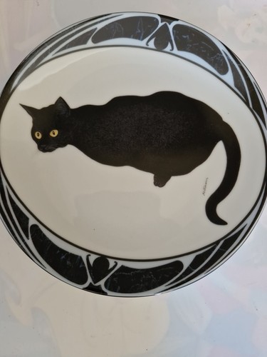 Collectable plate black - collectable,