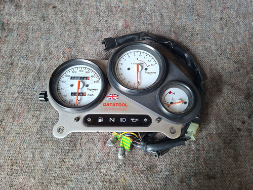 Triumph sprint 900 speedo - sprint,