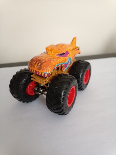 Hot wheels mega wrex - 1:64,