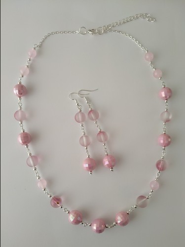 Pink beaded jewellery set - pink,