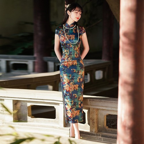Elegant green satin - green,