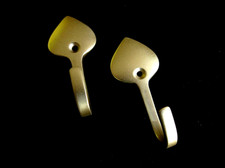 2 Curtain tassel tie back wall hooks  Spades design strong metal tieback hook