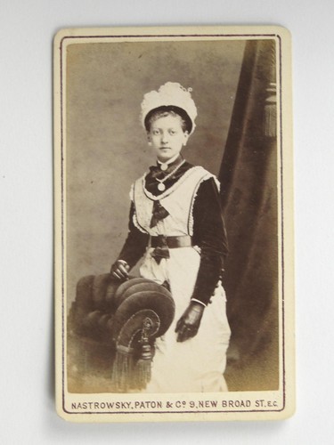 Victorian woman fluffy - victorian,