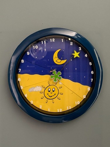 Childs sleep training clock