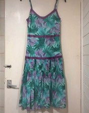 Knee Length Amaranto Dress