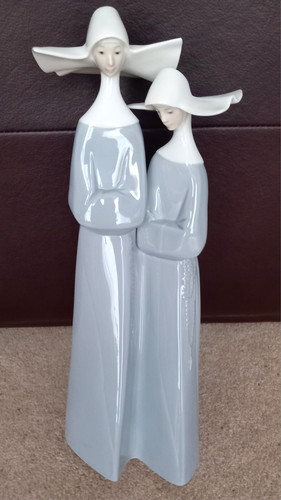 Lladro two gray nuns 01014611a - nuns,