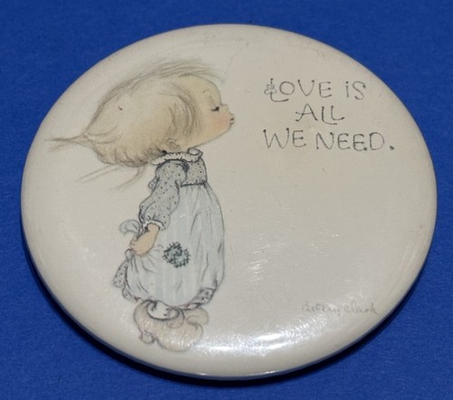 Rare hallmark button - hallmark, vtg
