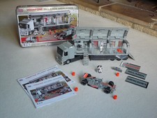 MEGA BLOKS Probuilder Advanced Vodafone McLaren Mercedes Racing Rig & MP4-22 Car