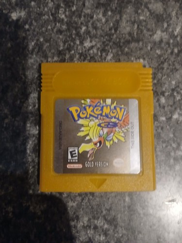 Pokemon gold game boy color - game,