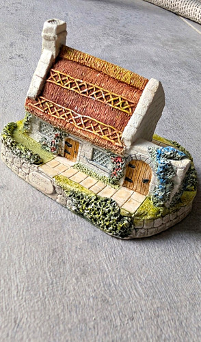 Memory lane cottages peter - lane,