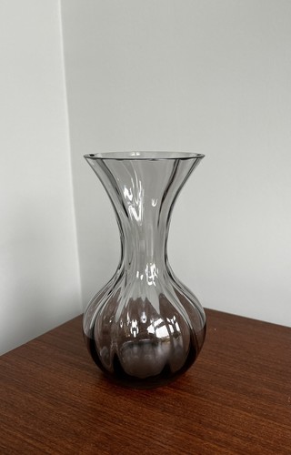 Smoked glass ribbed - smoked,