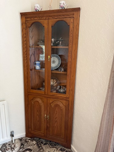 Corner display cupboard - , in