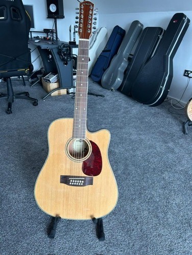 Dreadnought string acoustic - 12,