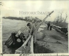 1974 Press Photo A Coast