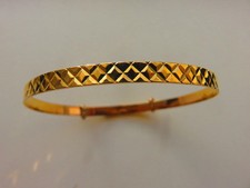 Gold Expandable Bangle 9 Carat