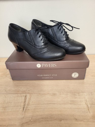 Pavers size black leather - pavers,
