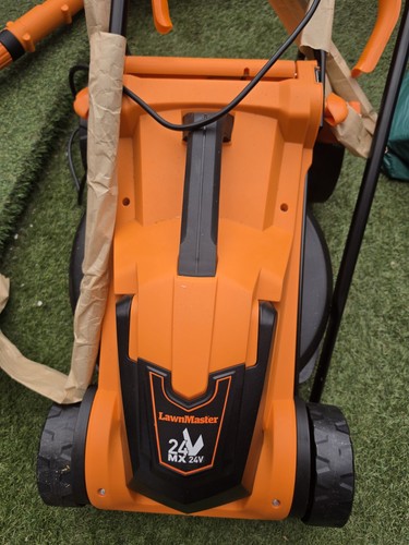 Lawnmaster 24v 34cm cordless - 24v,