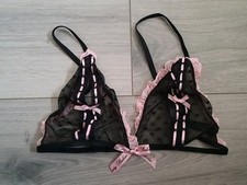 BNWOT Vintage Ann Summers Black Lace Booty Parlour Peephole Bra Size Large