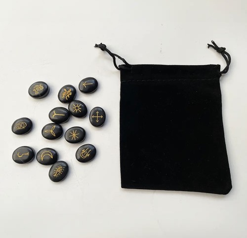 Black agate witches rune - black,