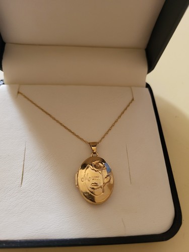 9ct gold mum - mum, locket