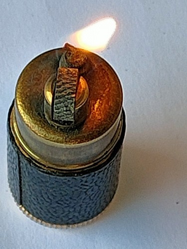 Vintage art deco lighter - art,