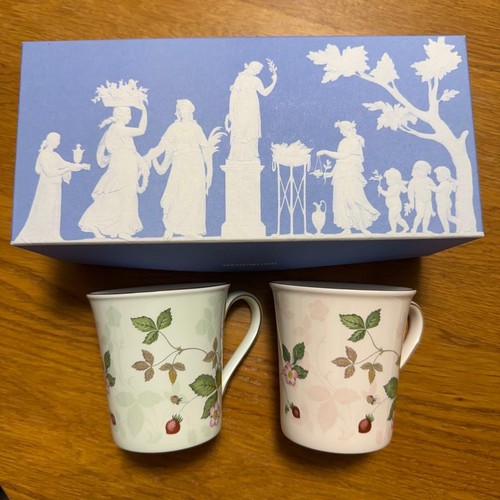 Wedgwood wild strawberry mug - strawberry,