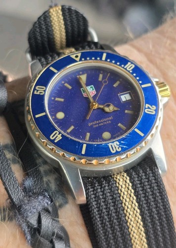 Gorgeous 90s tag heuer 1500 - 90s,