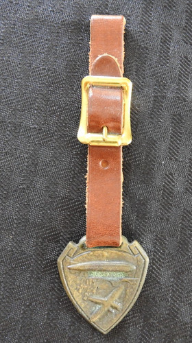 Old 1918 ww1 vintage - old, brass