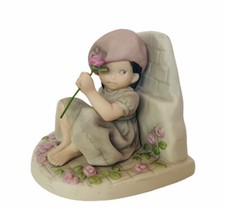 Pretty as Picture Figurine Kim