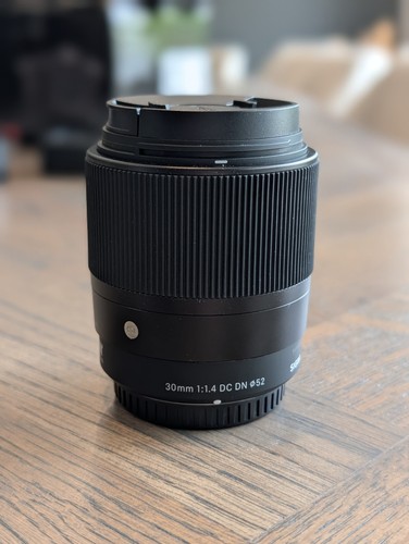 Sigma 30mm dc dn - sigma,