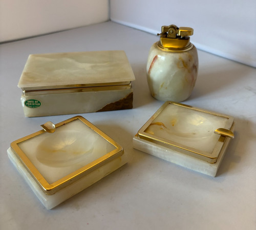 Onyx pakistan cigarette box - of,