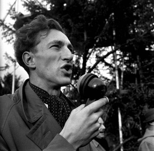 Raymond baxter gives - raymond,