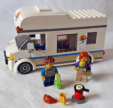 Lego City 60283 Holiday Camper Van Recreational Vehicle & Mum Dad Baby Complete