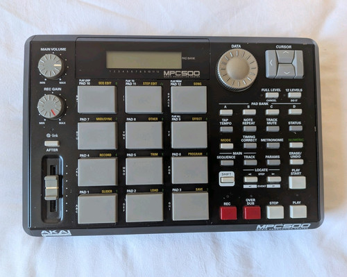Akai mpc500 sampler sequencer - akai,