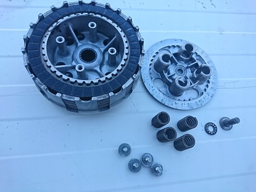 Suzuki 750 clutch basket - 750, 1