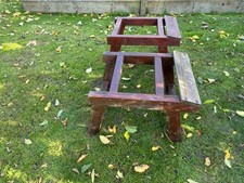 2 National, Bee Hive Stand with alighting Board