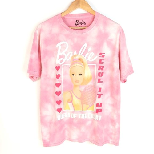 Barbie serve queen of - up,