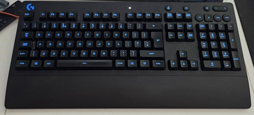 Logitech g213 prodigy used - logitech,